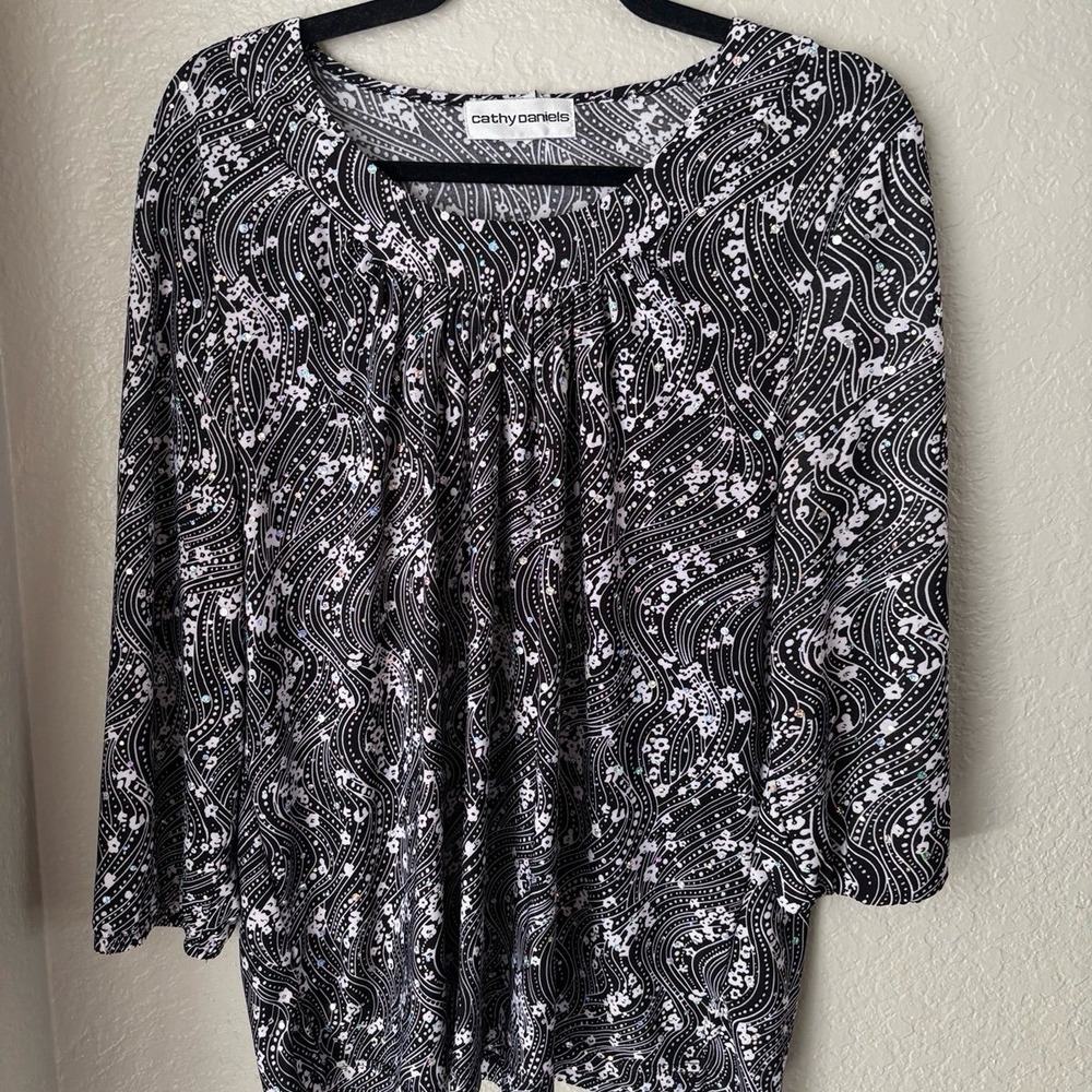 Cathy Daniels Women's L Black/White ¾ Sleeve Blouse‎ Round Neck Sequined - Picture 10 of 10